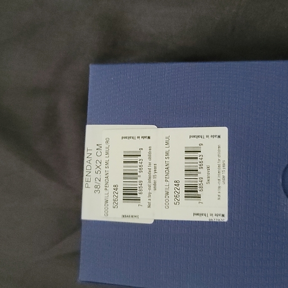 Swarovski Necklace - Picture 3 of 3